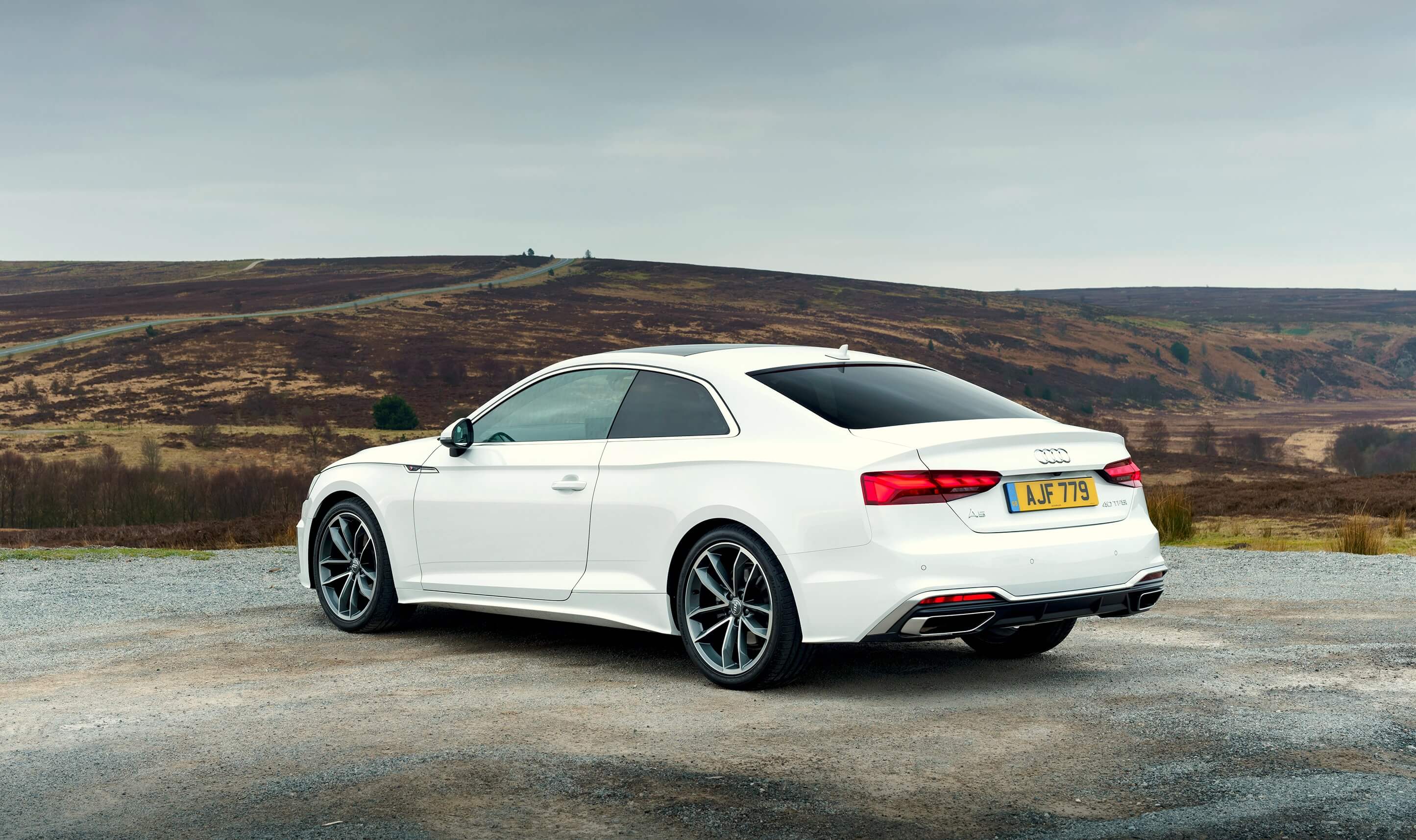 audi-a5-coupe-white