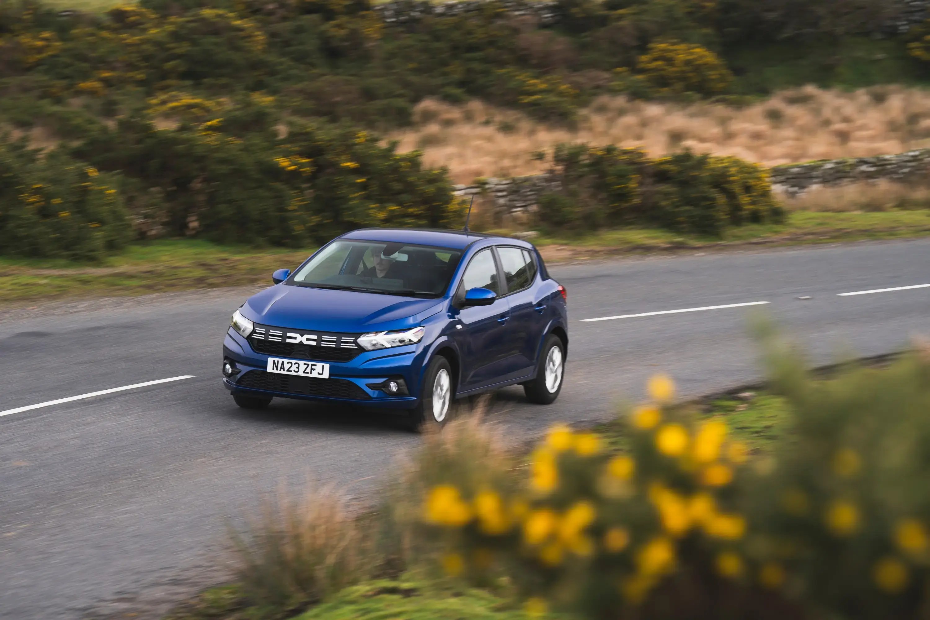 blue-Dacia-Sandero