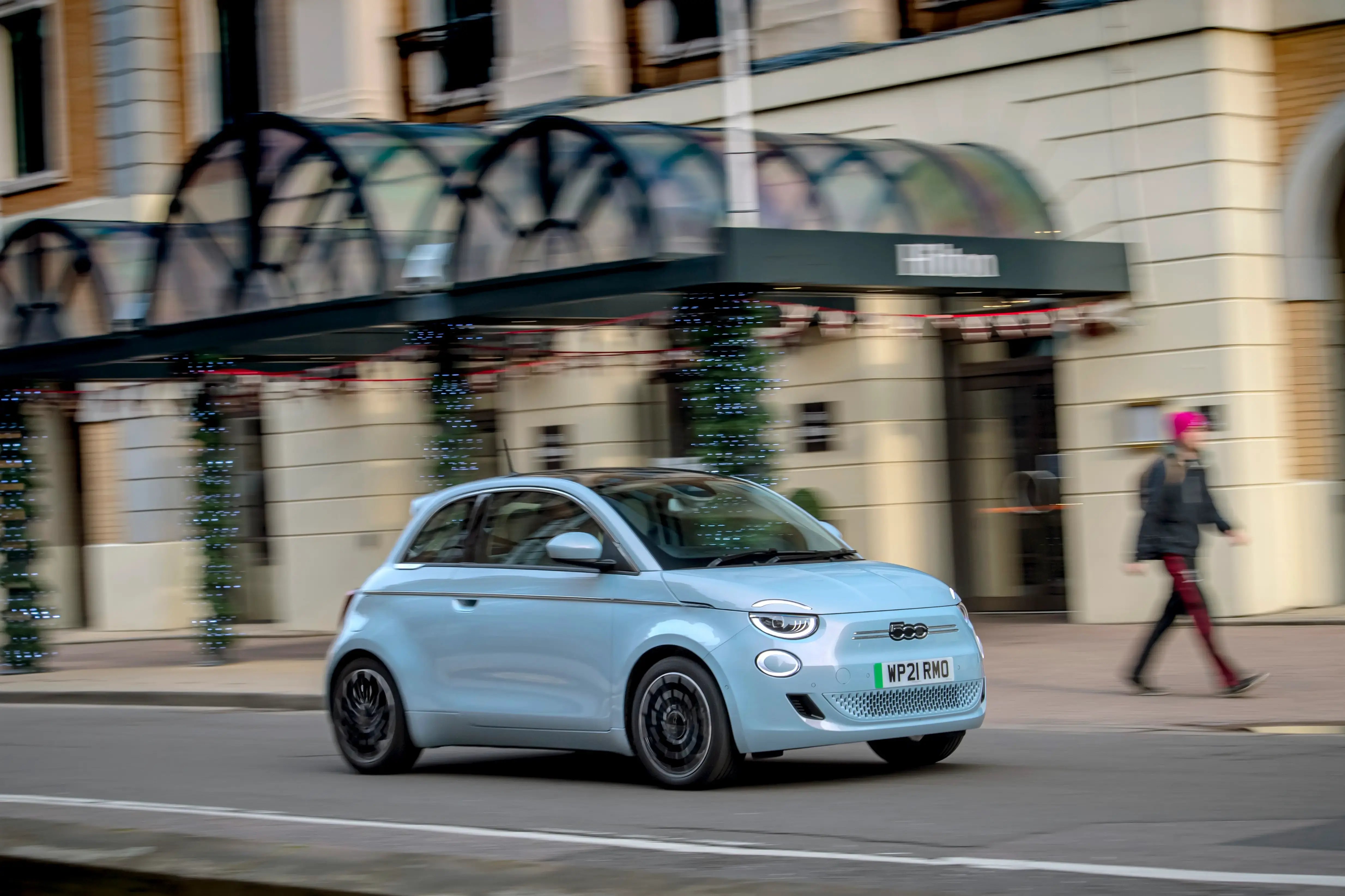 blue-fiat-500e-front-2