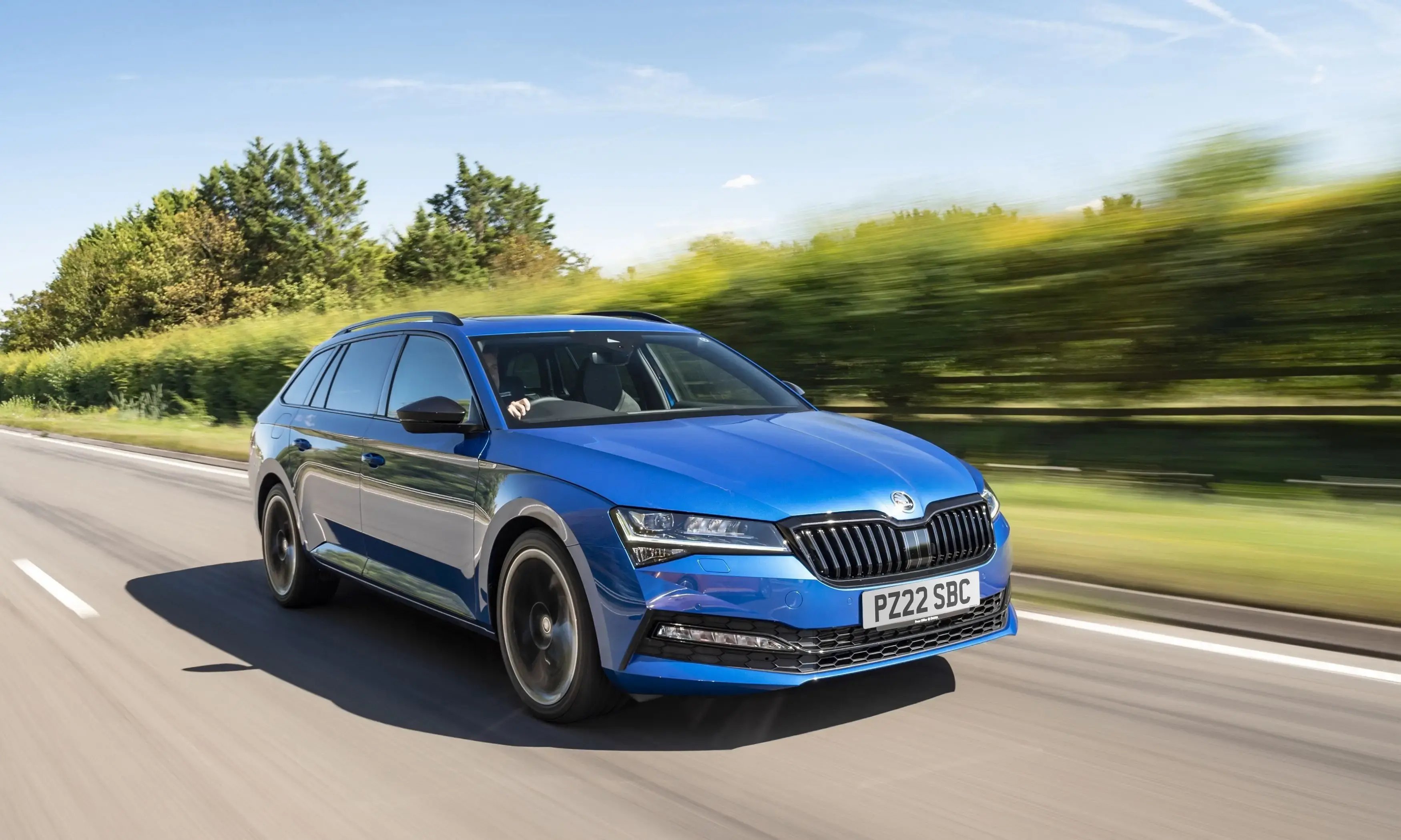 blue-skoda-superb-front