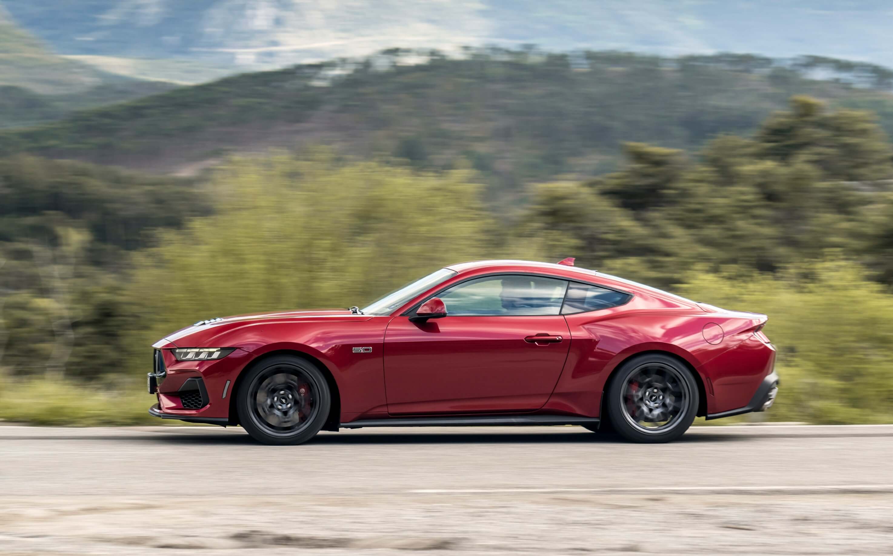 ford-mustang-red